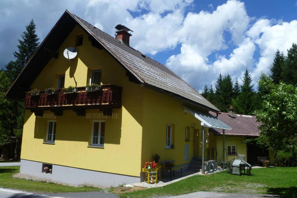 Gemuetliches Ferienhaus Am Waldrand Tröpolach Exteriör bild